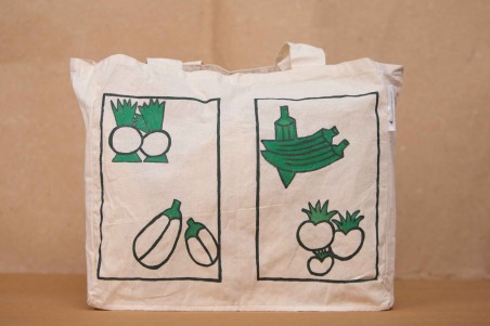 Tote with Pockets - Veggie Print